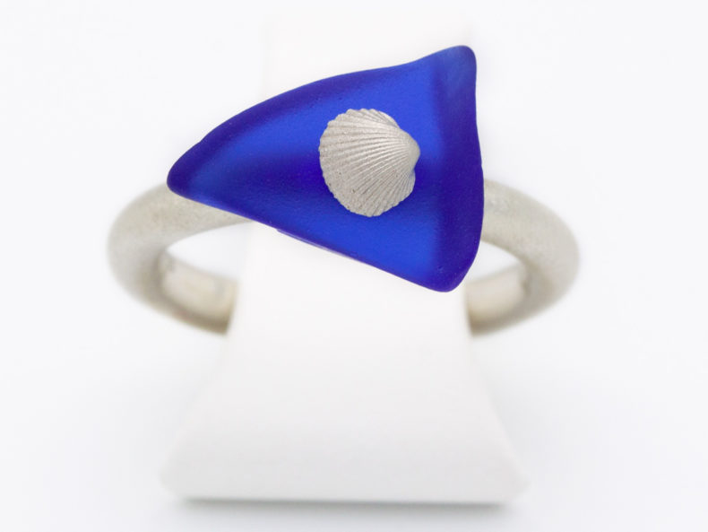 Beach Treasure Shell Ring · Sterling Silver, size 56