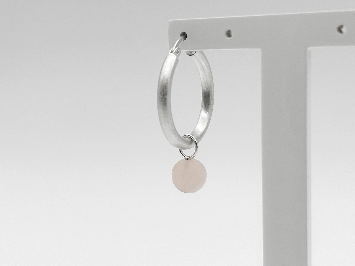 Creole aus Sterlingsilber Größe L mit Rosenquarz-Anhänger