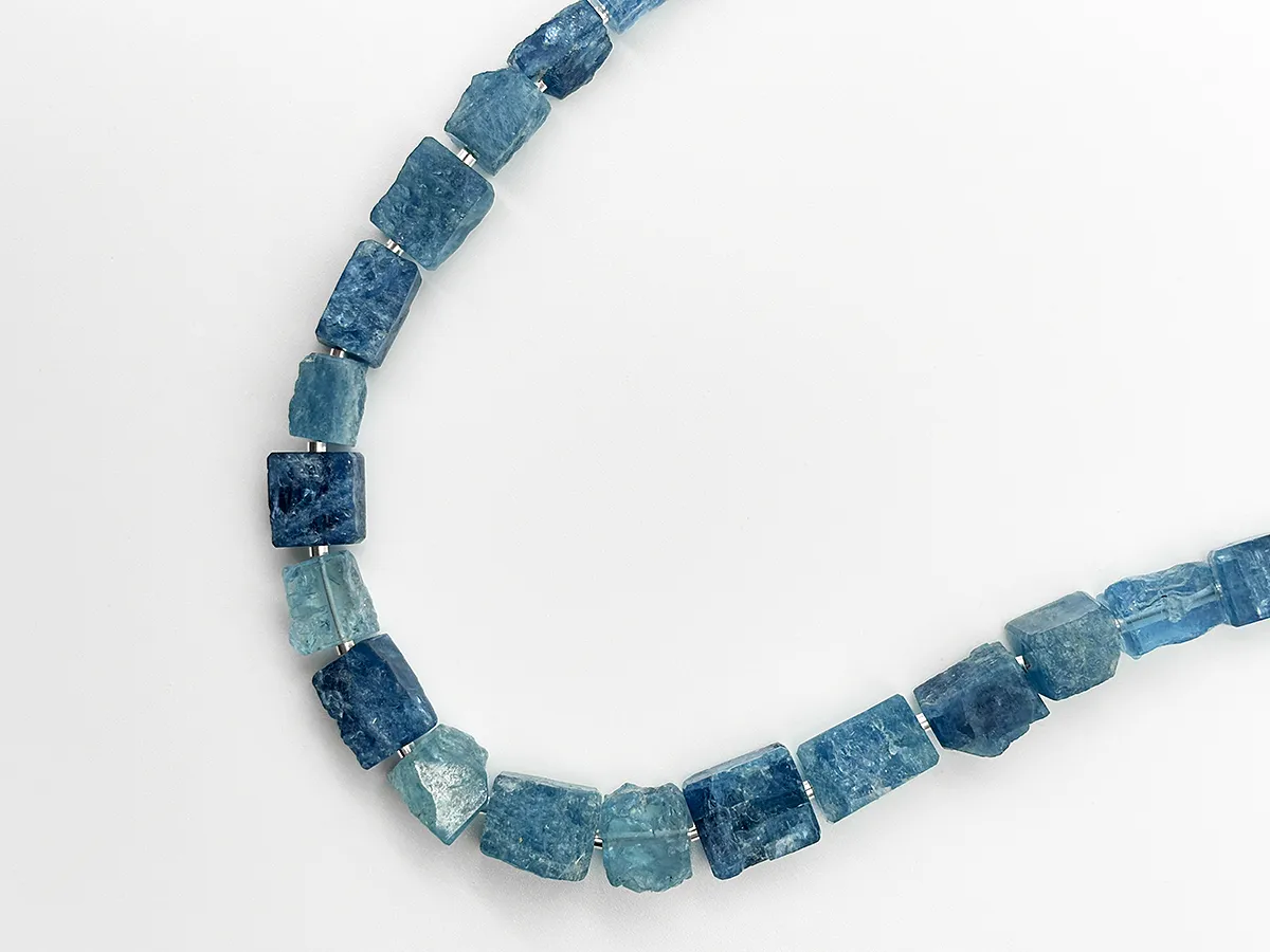 NOORDLEEV Aquamarinkette roh dunkelblau mit Silber